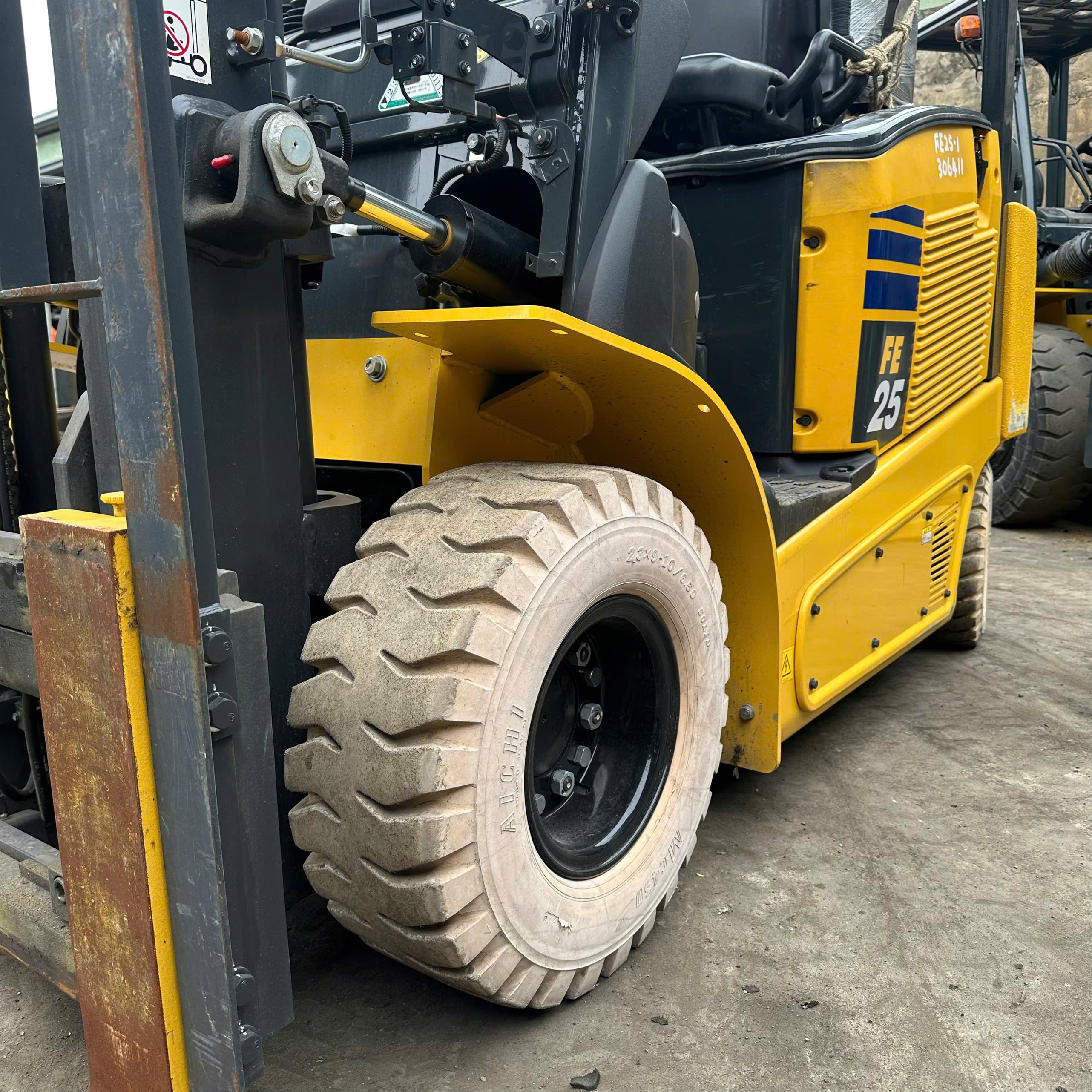 Xe nâng điện Komatsu 2.5 tấn, FE25-1 306411, năm 2018