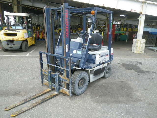 Xe nâng Komatsu xăng 1.5 tấn#343372