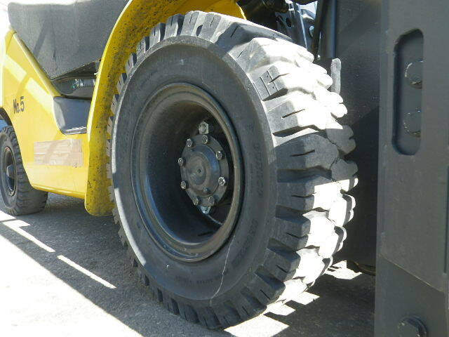 Xe nâng xăng/gas Komatsu 2.0 tấn Model: FG20HT-17