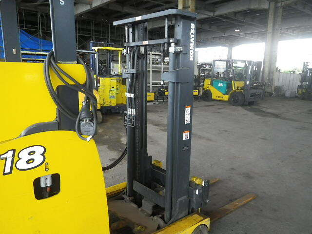 Xe nâng điên Komatsu 1.8 tấn FB18RL-15 (158643), sản xuất năm 2018