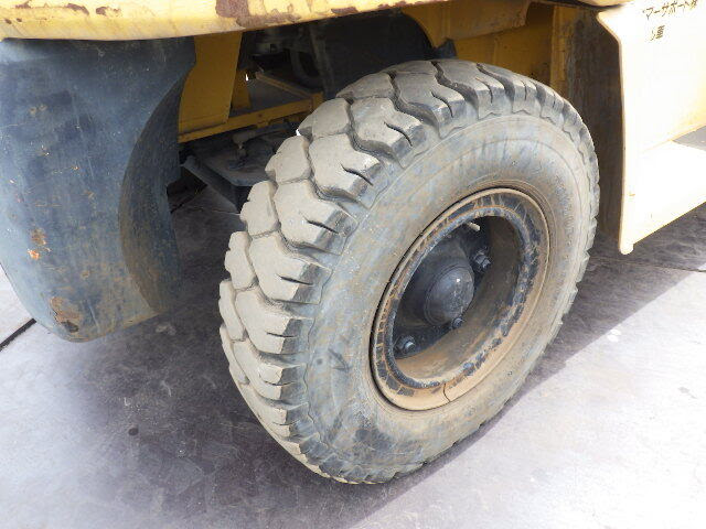 Xe nâng dầu Komatsu 7 tấn FD70HD-8 (47036), sản xuất năm 2008