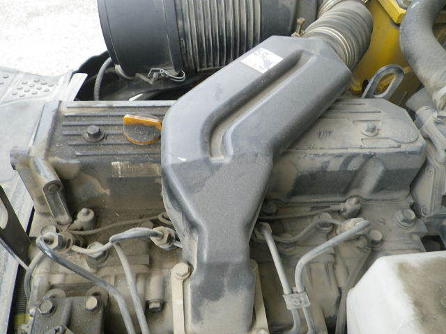 Xe nâng dầu Komatsu 1.5 tấn gật gù, sx 2008