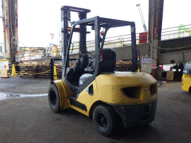 Xe nâng dầu KOMATSU 3.0 tấn FD30C-17 Seri 331160, Sx năm 2014 (1)