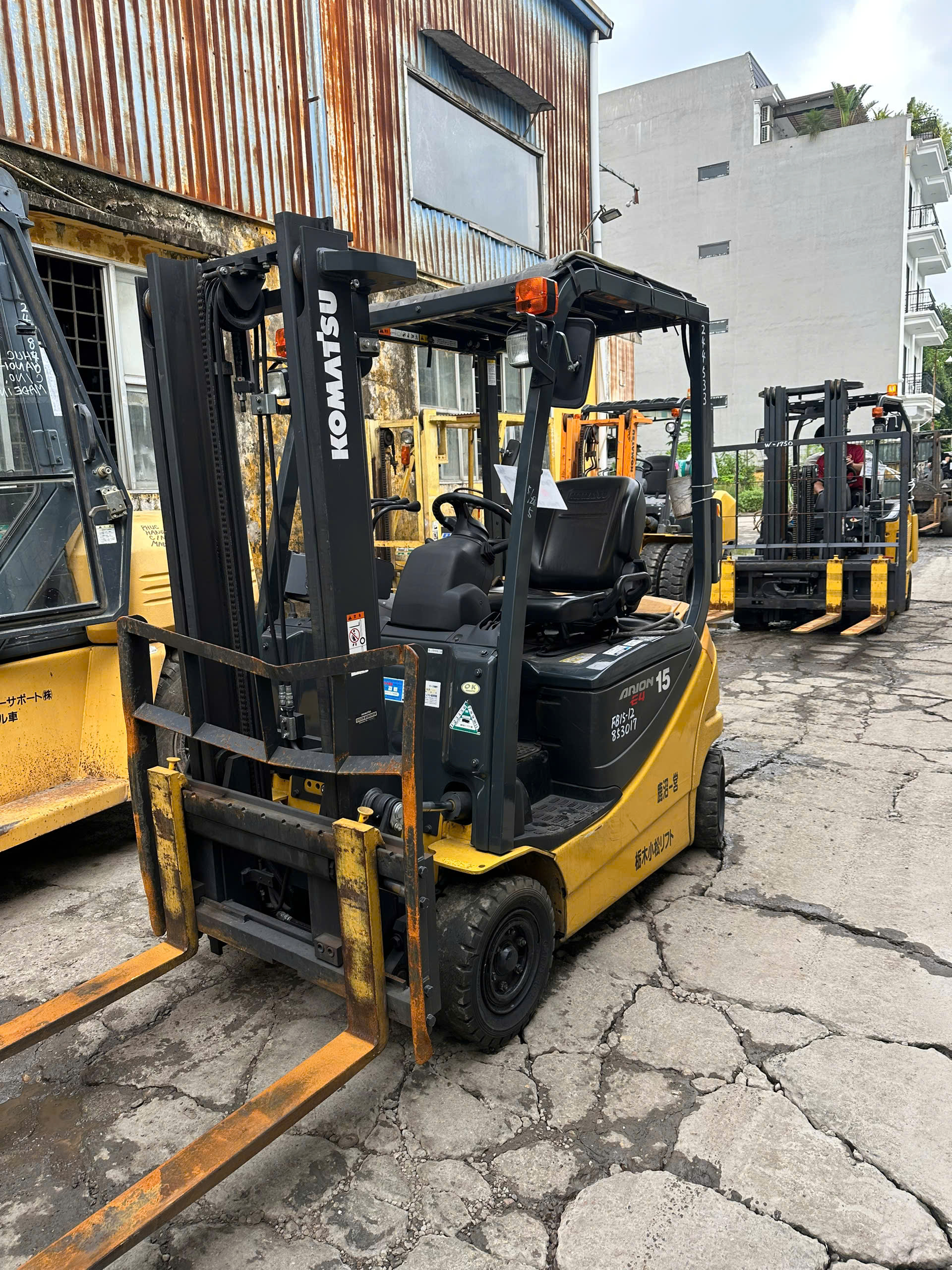 Xe nâng điện Komatsu 1.5 tấn FB15-12 sr 853017, sản xuất năm 2017