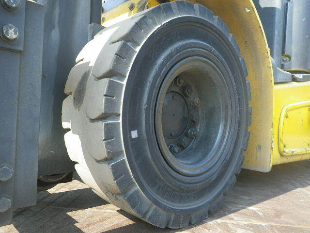 Xe nâng điện Komatsu 2.5 tấn FB25-12 (100067), sản xuất năm 2013