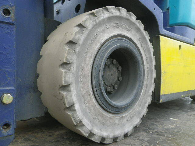 Xe nâng điện komatsu 1.5 t FB15EXF-8 sx 2001