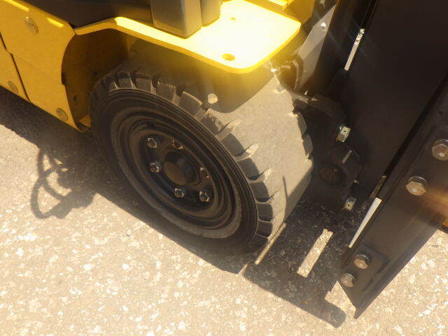 Xe nâng điện Komatsu 0.9 tấn FB09H-12 (856217), sản xuất năm 2020