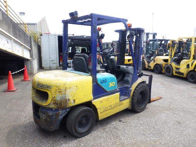 Xe nâng dầu Komatsu 3.0 tấn FD30T-12 (532022), sản xuất năm 2002
