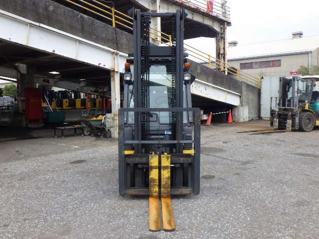 Xe Nâng Xăng KOMATSU 3.0 Tấn FG30NT-16 Seri 717894