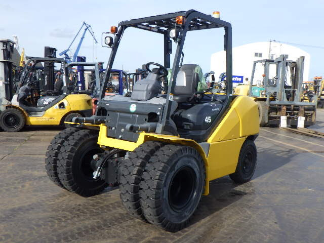 Xe nâng xăng Komatsu 4.5 tấn FG45TU-10 (140987), sản xuất năm 2024