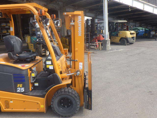 Xe nâng điện Komatsu 2.5 tấn FE25-1 (305196), sản xuất năm 2018