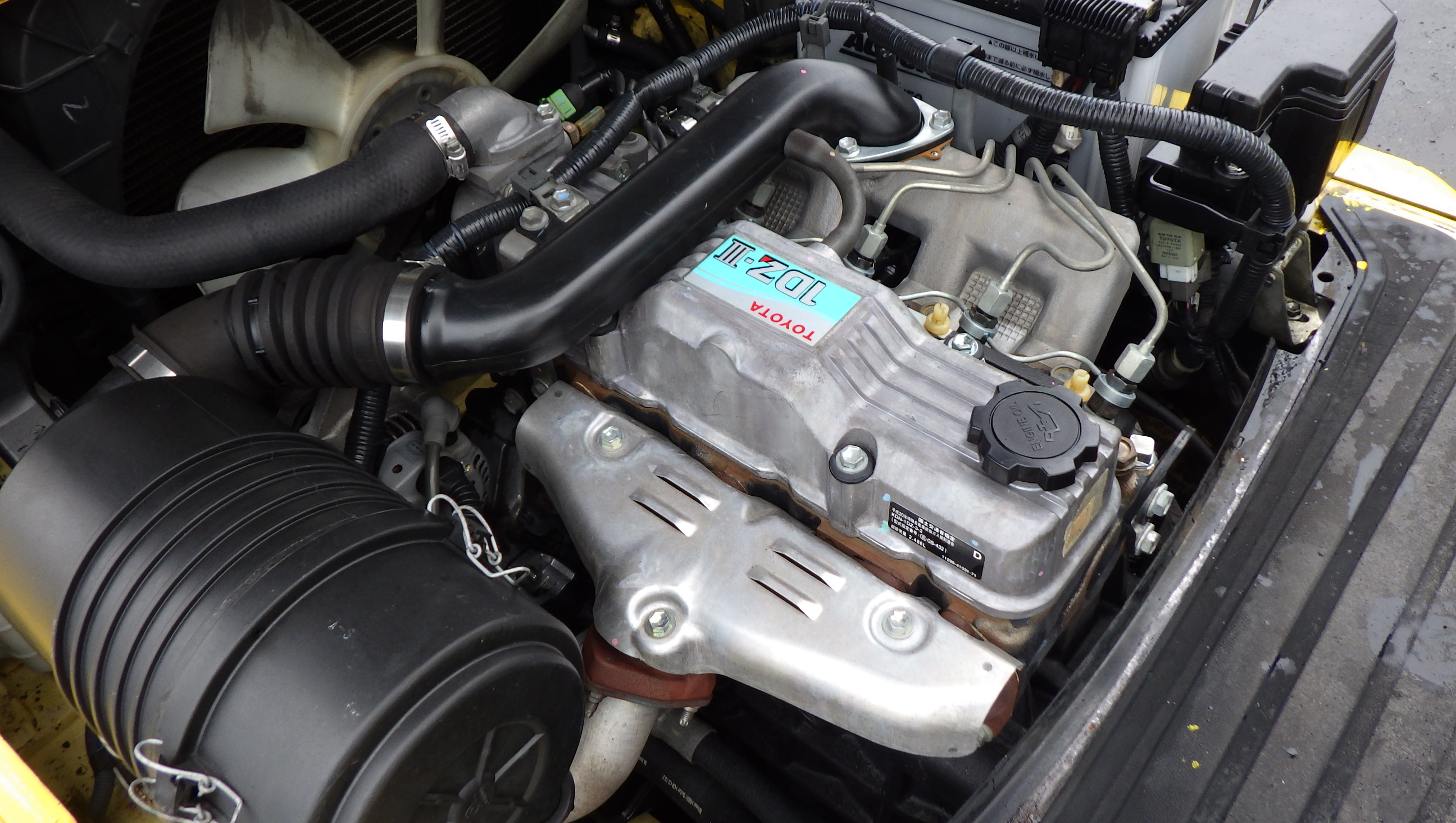 Xe nâng dầu TOYOTA 2 tấn 02-8FD20 (30950), sản xuất năm 2010