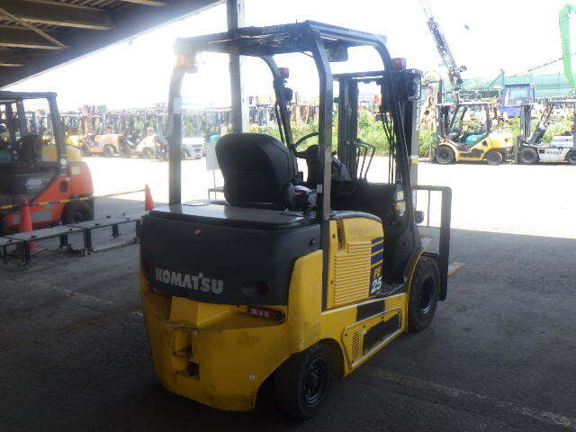 Xe nâng điện KOMATSU 2.5 tấn FE25-1 Seri 309377, Sx năm 2020