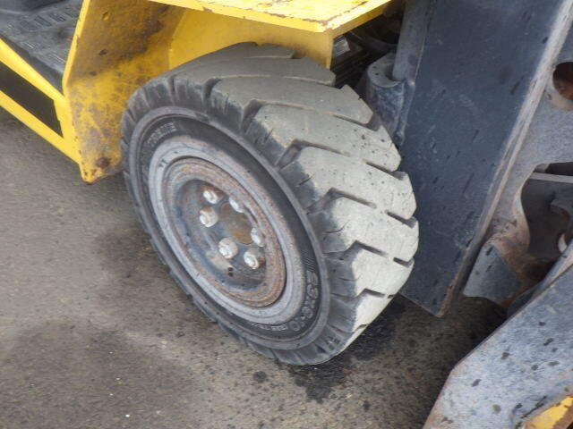 Xe nâng điện Komatsu 2.5 tấn FE25- 2 (321595) gắn gầu xúc