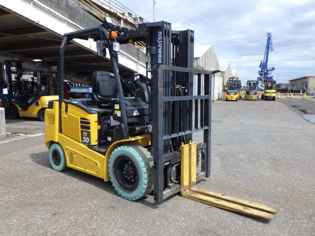 Xe nâng điện Komatsu 3 tấn FE30-1 sx 2018