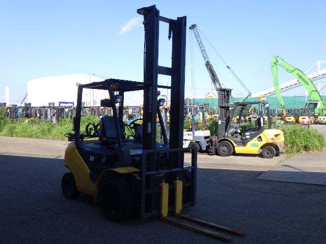 Xe nâng xăng Komatsu 2 tấn FG20T-17 (358250), sản xuất năm 2020