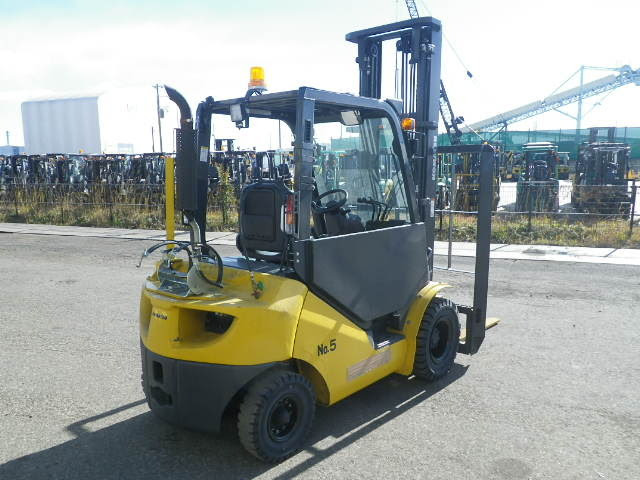 Xe nâng xăng/gas Komatsu 2.0 tấn Model: FG20HT-17
