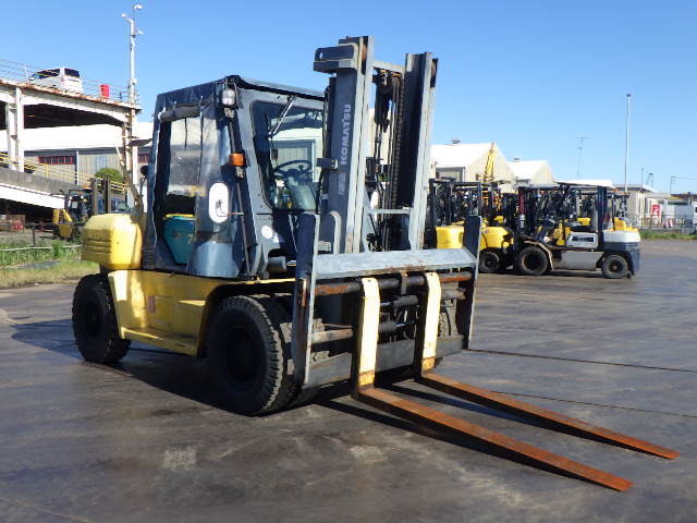 Xe nâng dầu Komatsu 7.0 tấn, FD70HD-8 Seri 47070, năm sx 2008