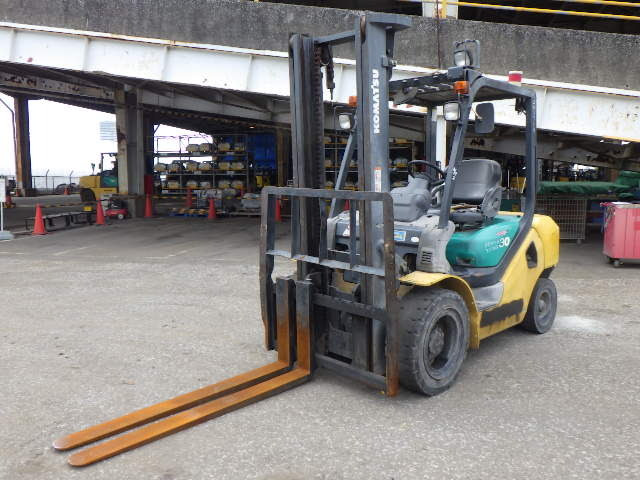 Xe nâng dầu Komatsu 3.0 tấn FD30-16 (715405) sản xuất năm 2006