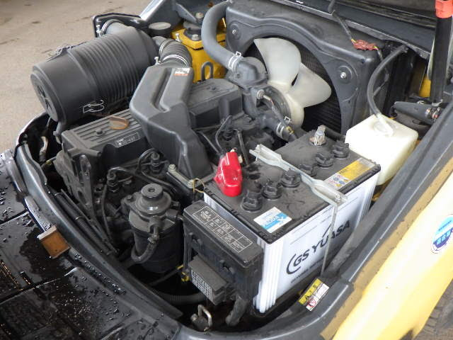 Xe nâng dầu KOMATSU 3.0 tấn FD30C-17 Seri 331160, Sx năm 2014 (1)
