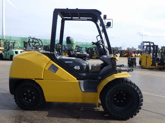 Xe nâng xăng Komatsu 4.5 tấn FG45TU-10 (140987), sản xuất năm 2024