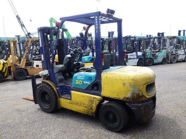 Xe nâng dầu Komatsu 3.0 tấn FD30T-12 (532022), sản xuất năm 2002