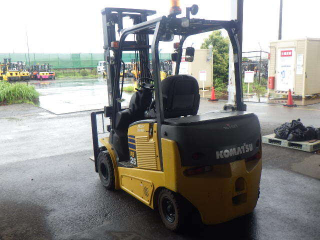 Xe nâng điện Komatsu 2.5 tấn FE25-1 (300501), sản xuất năm 2015