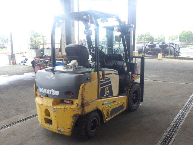 Xe nâng điện Komatsu 3.0 tấn FB30-12 (102426) sản xuất năm 2013