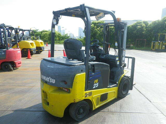 Xe nâng điện Komatsu 2.5 tấn FB25-12 (100067), sản xuất năm 2013