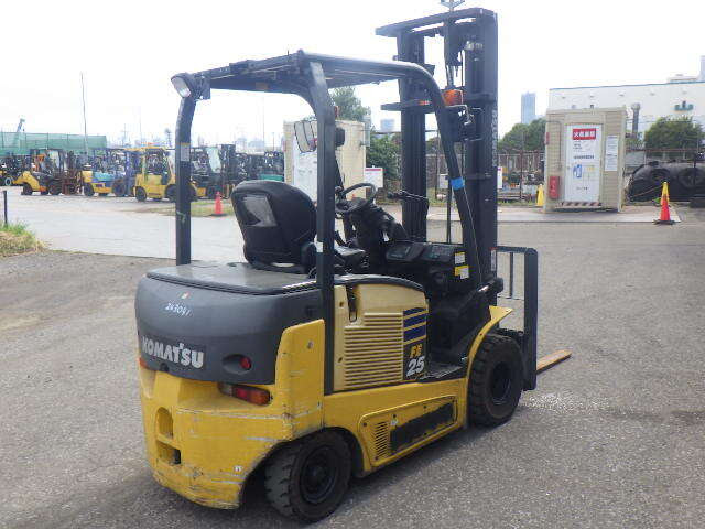 Xe nâng điện Komatsu 2.5 tấn FE25-	306745, năm 2019