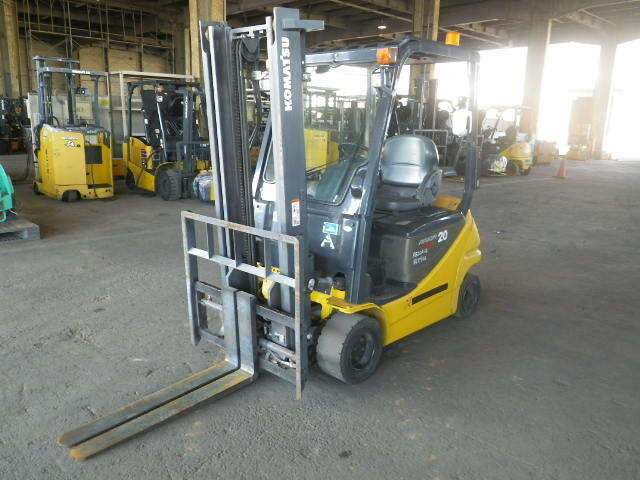 Xe nâng điện KOMATSU 2.0 tấn FB20A-12 Seri 848944, Sản Xuất Năm 2015