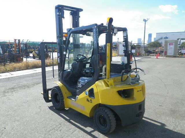 Xe nâng xăng/gas Komatsu 2.0 tấn Model: FG20HT-17