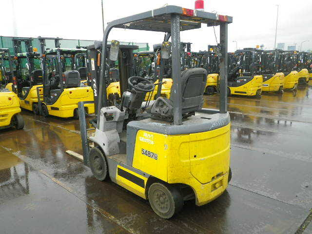 Xe nâng điện TCM 1.5 tấn FB15-7 (81E07334), sản xuất năm 2009