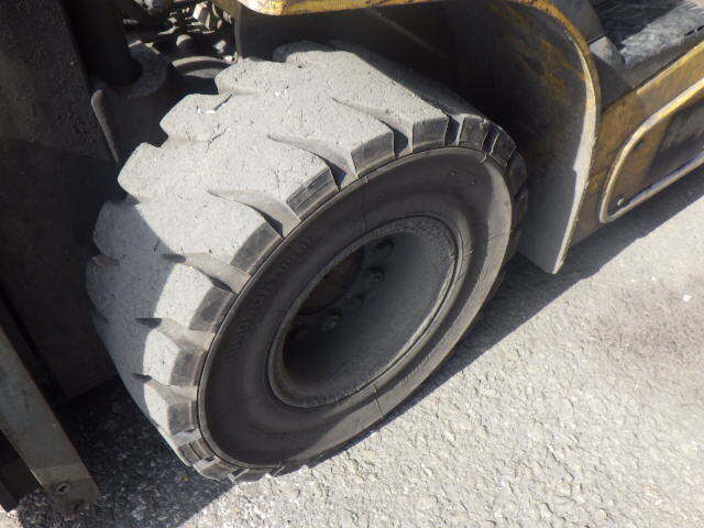 Xe nâng điện Komatsu 2.5 tấn FE25-1 (300304), sản xuất năm 2014