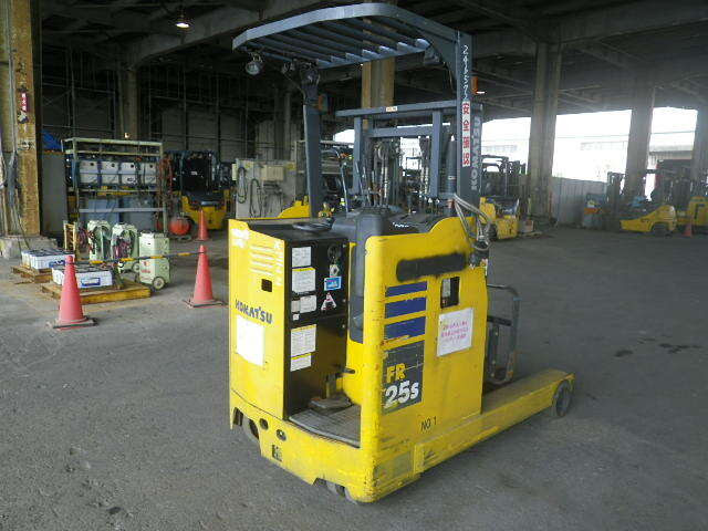 Xe nâng điện Komatsu 2.5 tấn FR25S-1 Seri R2B-06640, sản xuất năm 2020