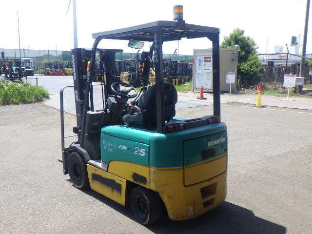 Xe nâng điện Komatsu 2.5 tấn FB25EX-11 (819644), sản xuất năm 2012
