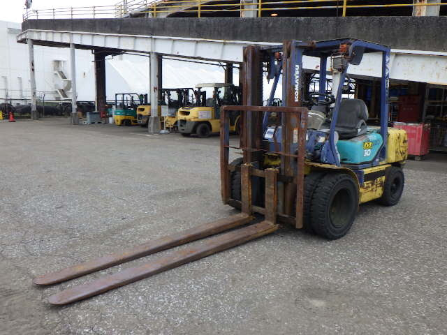 Xe nâng xăng Komatsu 3.0 tấn FG30T-12 Seri 517822