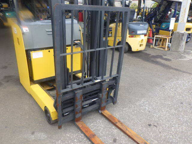 Xe nâng điện Komatsu 1.5 tấn FB15RL-15 (156574), sản xuất năm 2016