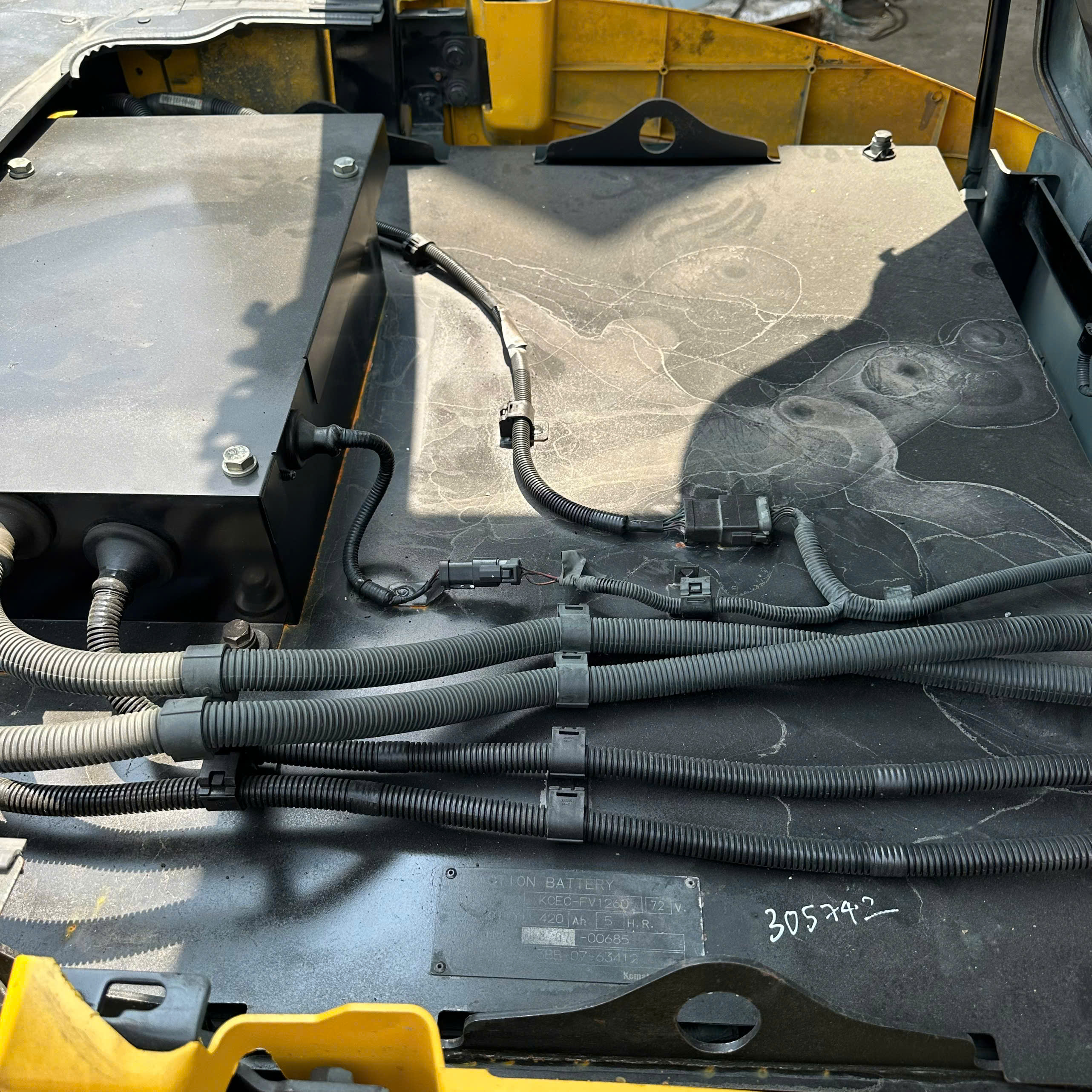 Xe nâng điện Komatsu 3 tấn FE30-1 (305742), sản xuất năm 2018