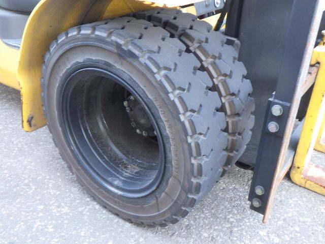 Xe nâng xăng Komatsu 2 tấn FG20T-17 (358250), sản xuất năm 2020