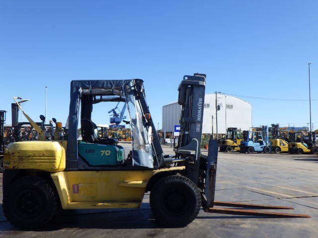 Xe nâng dầu Komatsu 7.0 tấn, FD70HD-8 Seri 47070, năm sx 2008