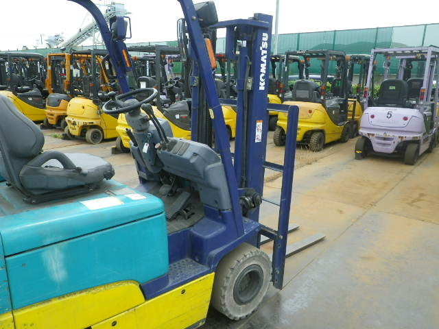 Xe nâng điện Komatsu 1.5 tấn FB15EXF-8 (802993), sản xuất năm 2001