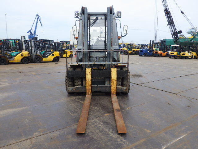 Xe nâng dầu Komatsu 7 tấn FD70HD-8 (47036), sản xuất năm 2008