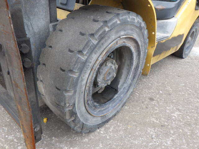 Xe nâng dầu Komatsu 3.0 tấn FD30T-16, năm 2006