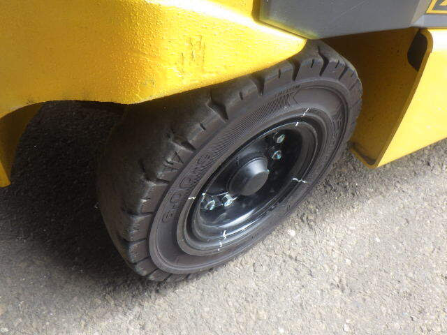 Xe nâng điện KOMATSU 2.5 tấn FE25-2 Seri 323507, Sản Xuất Năm 2023