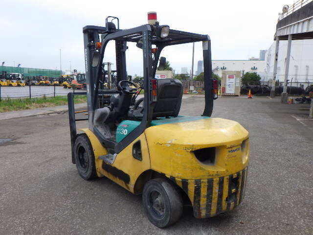 Xe nâng dầu Komatsu 3.0 tấn FD30T-16, năm 2006