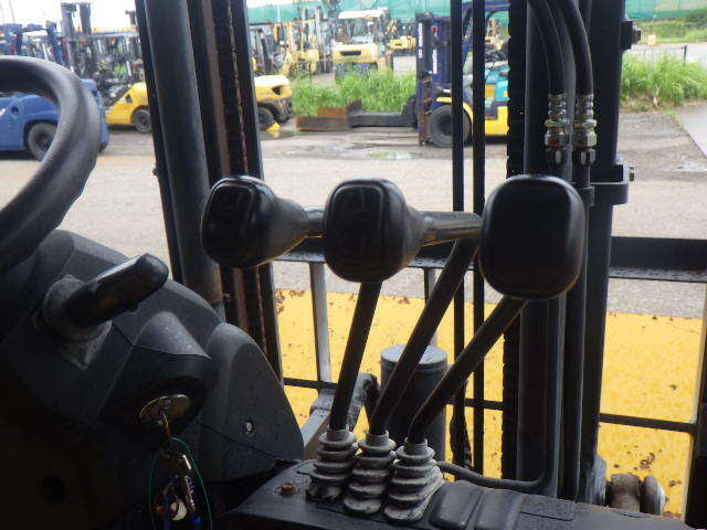 Xe nâng điện Komatsu 2.5 tấn FE25- 2 (321595) gắn gầu xúc
