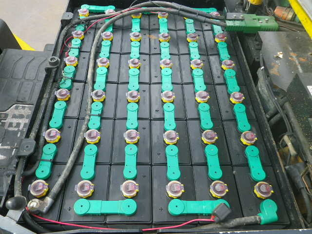 Xe nâng điện SHINKO 2.5 tấn 8FB25PG (B3B-00065), sản xuất năm 2003
