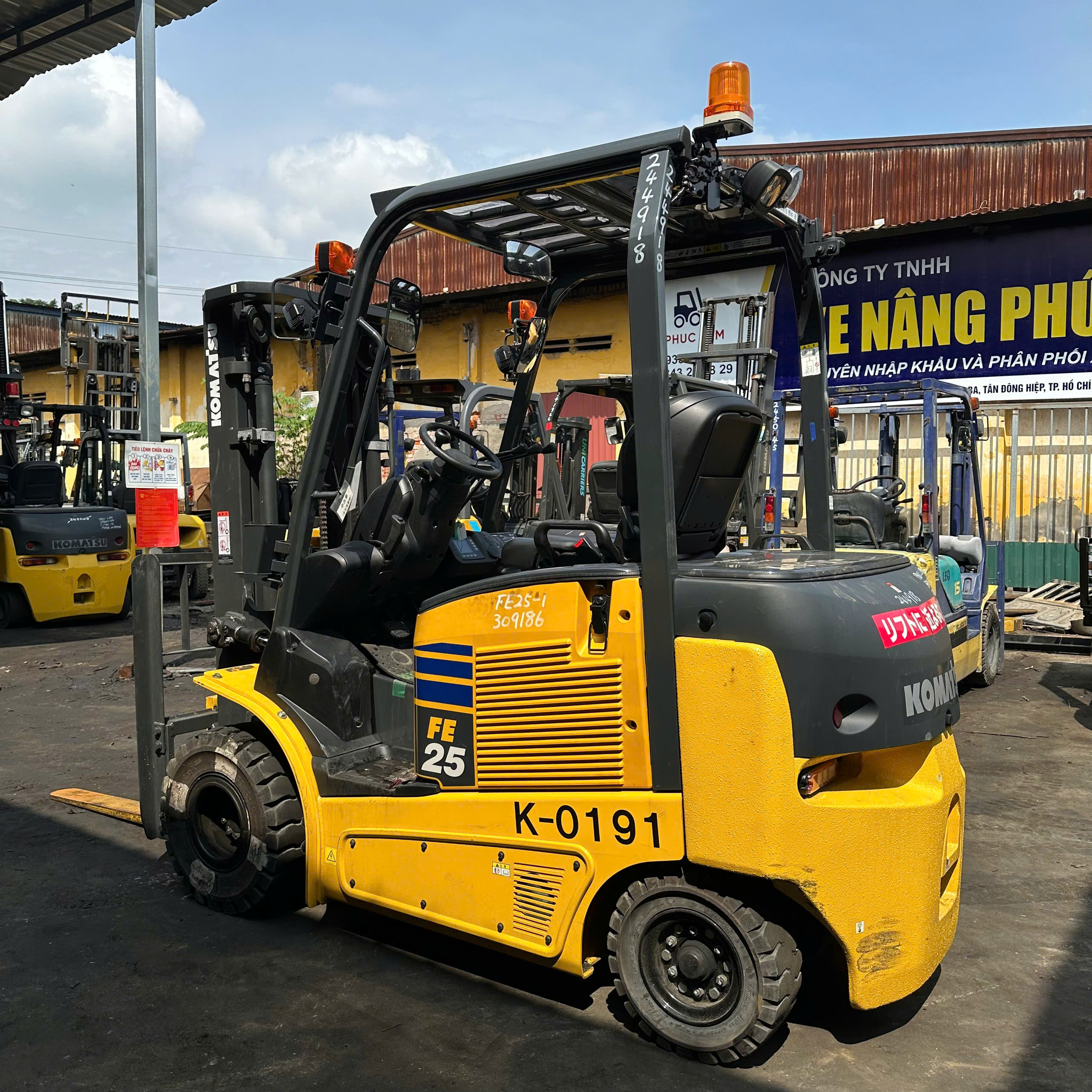Xe nâng điện Koamatsu 2.5 tấn  FE25-1 (309186), sản xuất năm 2020