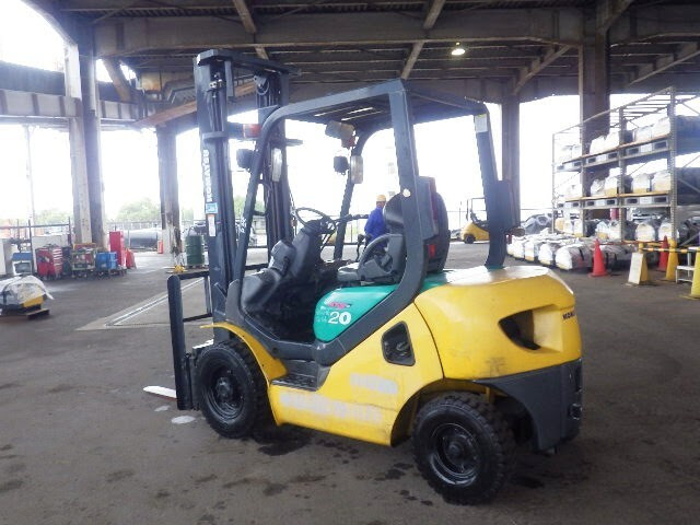 Xe nâng xăng Komatsu 2 tấn FG20C-16 (712066), sản xuất năm 2006